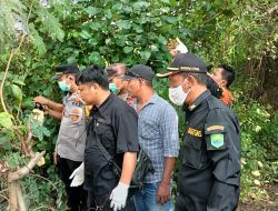 Kapolsek Blanakan Serahkan Jasad Korban Terapung di Sungai Muara Ciasem Kepada Pihak Keluarga