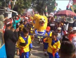 Tak Kalah Meriah! Karnaval Dusun Karanganyar Barat Bagi-bagi Puluhan Doorprize Menarik