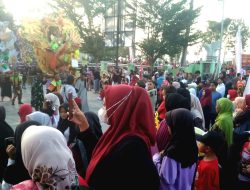 Isi Hari Kemerdekaan Ke-79! Puluhan Anak Yatim Diberi Santuan dan Diarak Naiki 62 Manuk Sisingaan