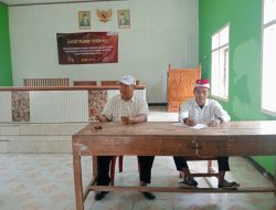 Kades Dukuh Pimpin Rapat Minggon Persiapan Gebyar HUT RI Ke 79