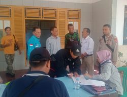 Bhabinkamtibmas dan Camat Blanakan Laksanakan Monitoring Penyaluran Bantuan Pangan Stunting