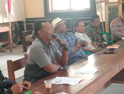 Bhabinkamtibmas Bersama Babinsa Hadiri Minggon Desa Bahas Ruwat Bumi