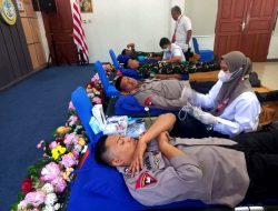 Sat Brimob Polda Jabar Laksanakan Donor Darah Dalam Rangka Ulang tahun Lanal TNI- AL Cirebon