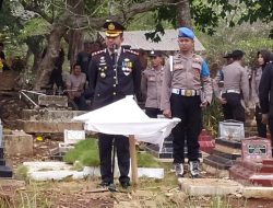 Jajaran FKPM Bersama Kapolres Subang Hadiri Pemakaman Iptu Tugiarto KBO Binmas Polres Subang