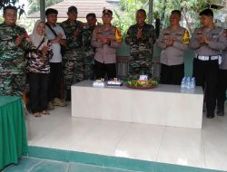 Perkuat Sinergitas Dua Polsek Beri Kejutan Koramil 0506/Ciasem di HUT TNI Ke-79