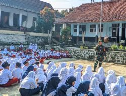 SDN dan SMPN BungurJaya Gelar Latihan Upacara Serta Pengibaran Bendera Merah Putih