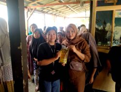 Komunity Social People Salurkan Bantuan Kepada Ratusan Masyarakat Patokbeusi
