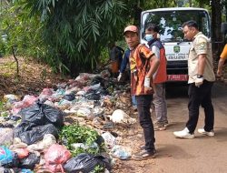 Kades Purwadadi Inisiator Bersihkan Sampah