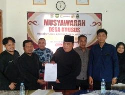 Sekmat Patokbeusi Hadiri Musdes Pembentukan Koperasi Desa Merah Putih Desa Jatiragas Hilir