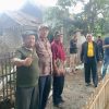 Camat Patokbeusi Melaksanakan Monitoring Pembangunan Rabat Beton Jalan Lingkungan Desa Rancamulya 