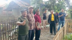 Camat Patokbeusi Melaksanakan Monitoring Pembangunan Rabat Beton Jalan Lingkungan Desa Rancamulya 