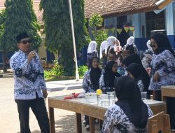 Keluarga Besar SMPN 1 Purwadadi Sambut HUT PGRI Ke-80