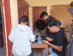 Komunity Social People Salurkan Bantuan Kepada Ratusan Masyarakat Tumaritis