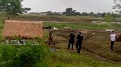giat pembongkaran gubuk makam mbah buyut Sarga2