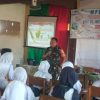 Tanamkan Kecintaan Kepada Tanah Air Anggota Koramil 0507/PBR Berikan Materi Wasbang Kepada Siswa SMK AL-INTISAB