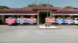 Mako Polsek Ciasem Dibanjiri Karangan Bunga Ucapan Selamat HUT Bhayangkara Ke-80