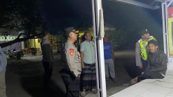 Kapolsek Patokbeusi Sambangi Pos kamling Serta Sampaikan Himbauan Kamtibmas 