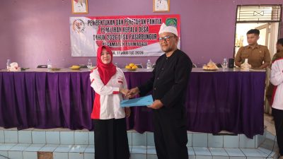 Ketua BPD Desa Pasirbungur Kukuhkan Panitia Pilkades