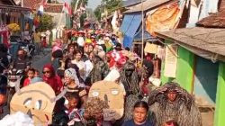 Sambut HUT RI Ke- 81 Ratusan Warga Dusun Mulyasari Tumpah Ruah Ikuti Karnaval 