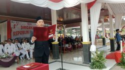 Anggota DPRD Subang Praksi PKB Bacakan Teks Proklamasi Pada HUT RI Ke-81 Patokbeusi