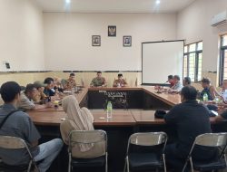 Porkompimcam Purwadadi Gelar Pertemuan Bersama Para Panitia Pilkades