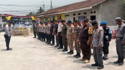 Kapolsek Patokbeusi Pimpin Langsung Pengamanan Pilkades PAW Desa Gempol sari